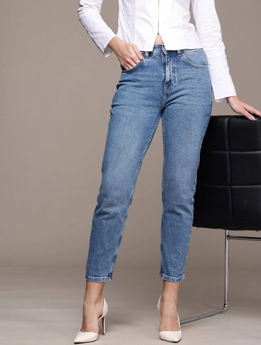 High Waist Mom Fit Blue Jeans
